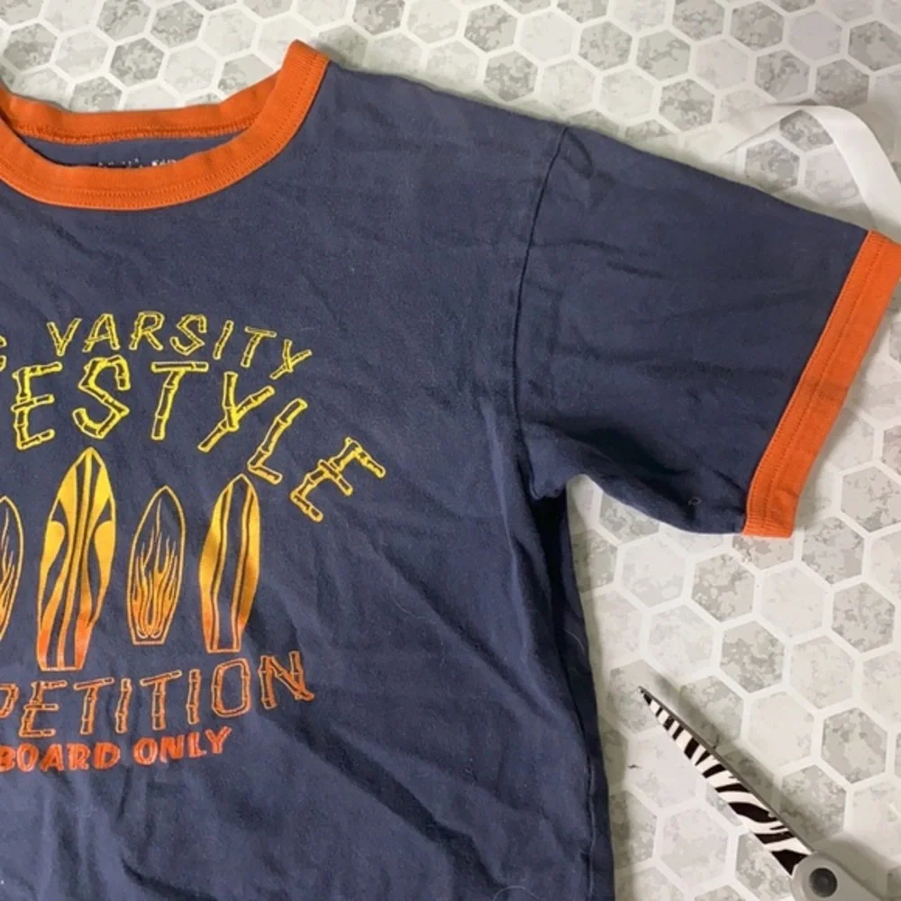 The Children’s Place Large Long Board Navy Orange Short Sleeve Graphic T Shirt